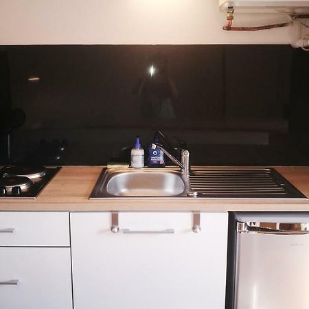Studio Avec Balcon Au Pied Du Rocher D'Aiguilhe Apartamento Le Puy-en-Velay Exterior foto